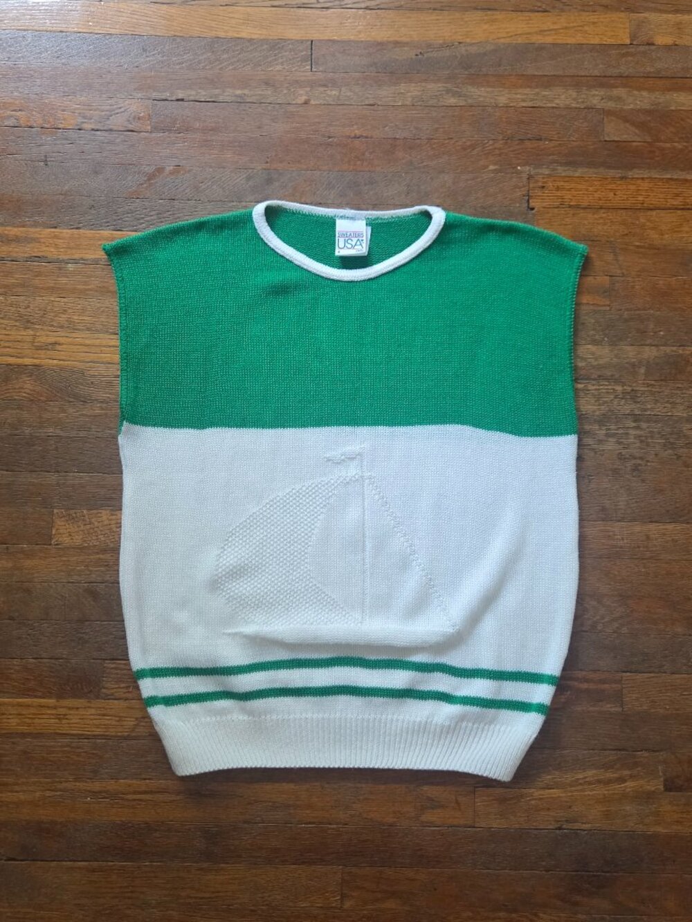 Sweaters USA Inc Vintage 1980’s Green and White Boat Detail Crew Neck Sweater Ve